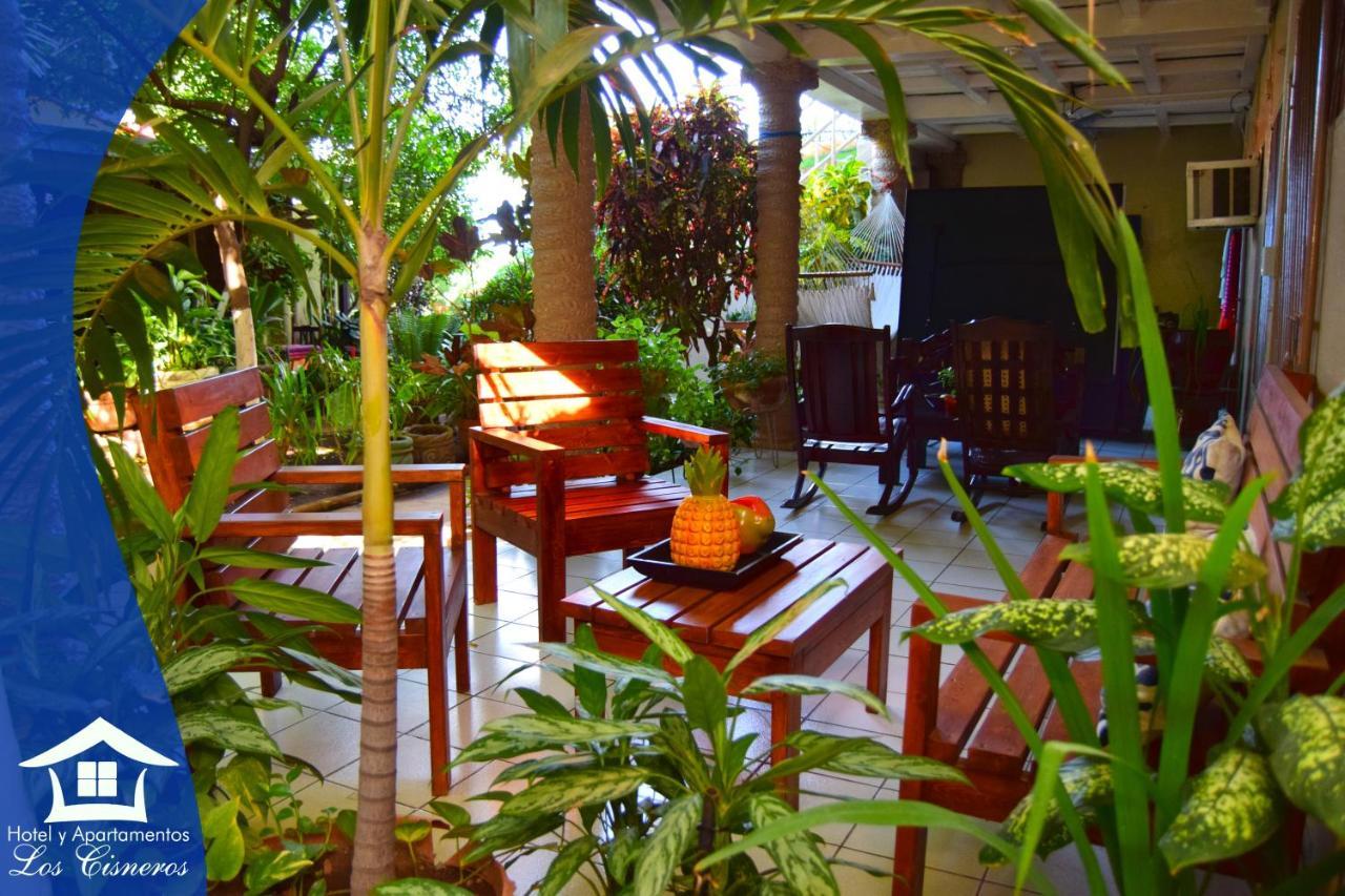 Hotel Y Apartments Los Cisneros Managua Extérieur photo