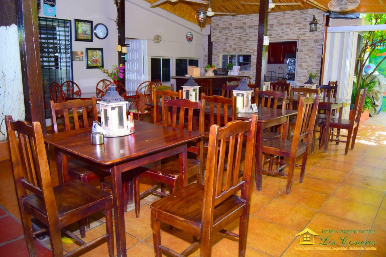 Hotel Y Apartments Los Cisneros Managua Extérieur photo